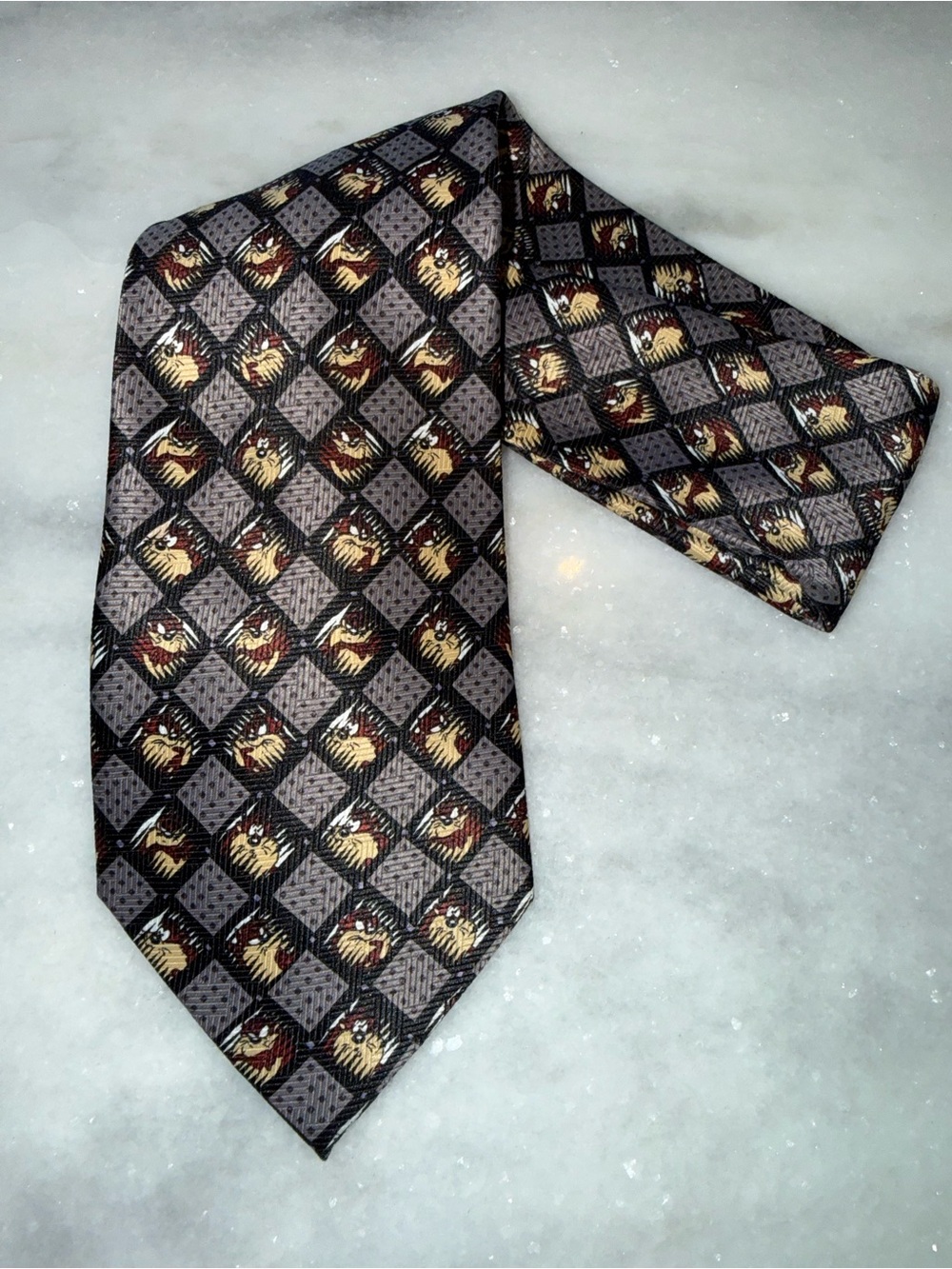 Vintage Looney Tunes Men's Necktie Tie-Taz-Gray Diamonds-2000